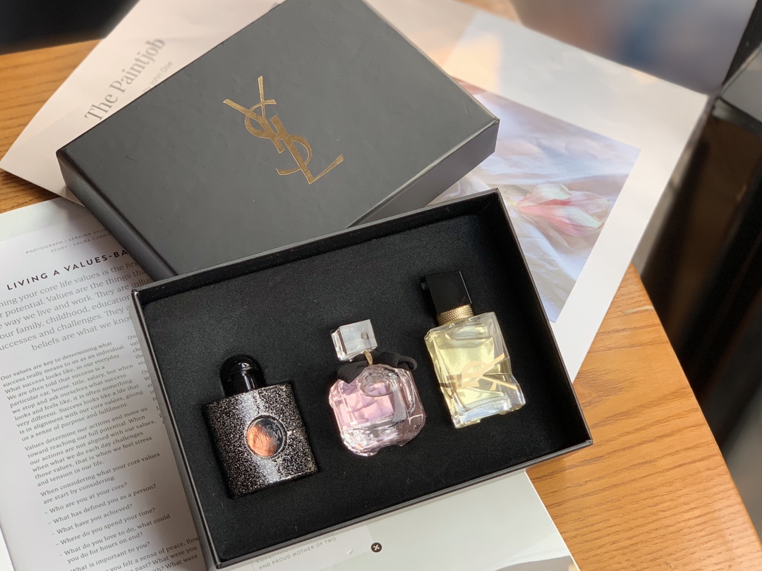 Saint Laurent perfume